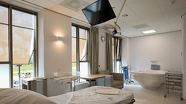 Verloskamer met bevalbad in Ommelander Ziekenhuis